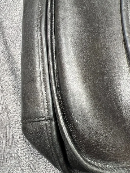 Coach Vintage Taft Black Leather Crossbody 9980 Bag with Brass-Tone Turn Lock - Picture 14 of 16